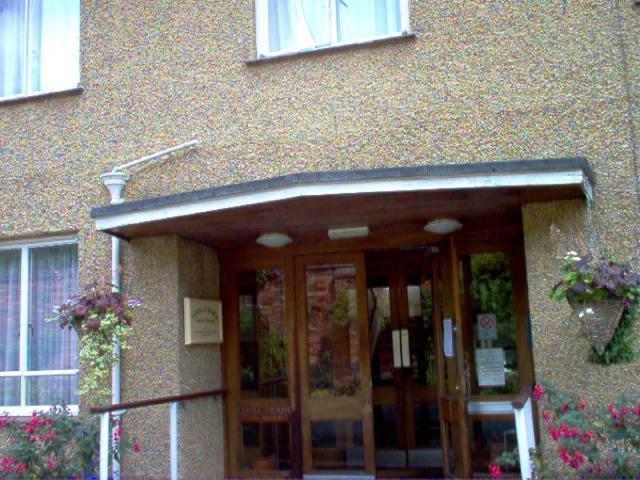 Tekels Park Guest House Camberley Zewnętrze zdjęcie